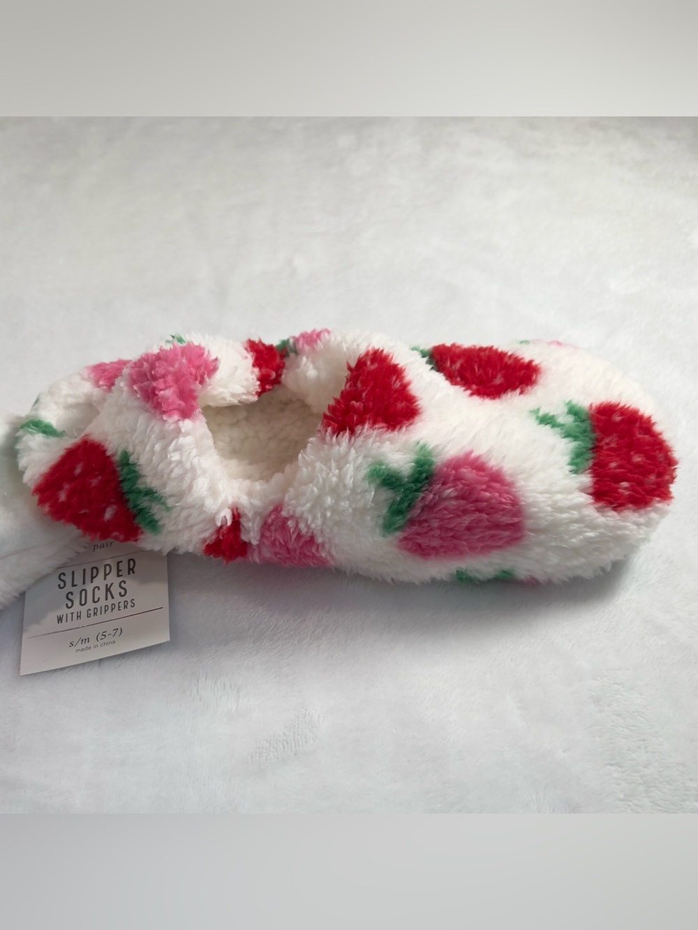 Women’s Fuzzy Strawberry Slipper Socks with Grippers S/M 5-7 Plush Cozy Non-Slip